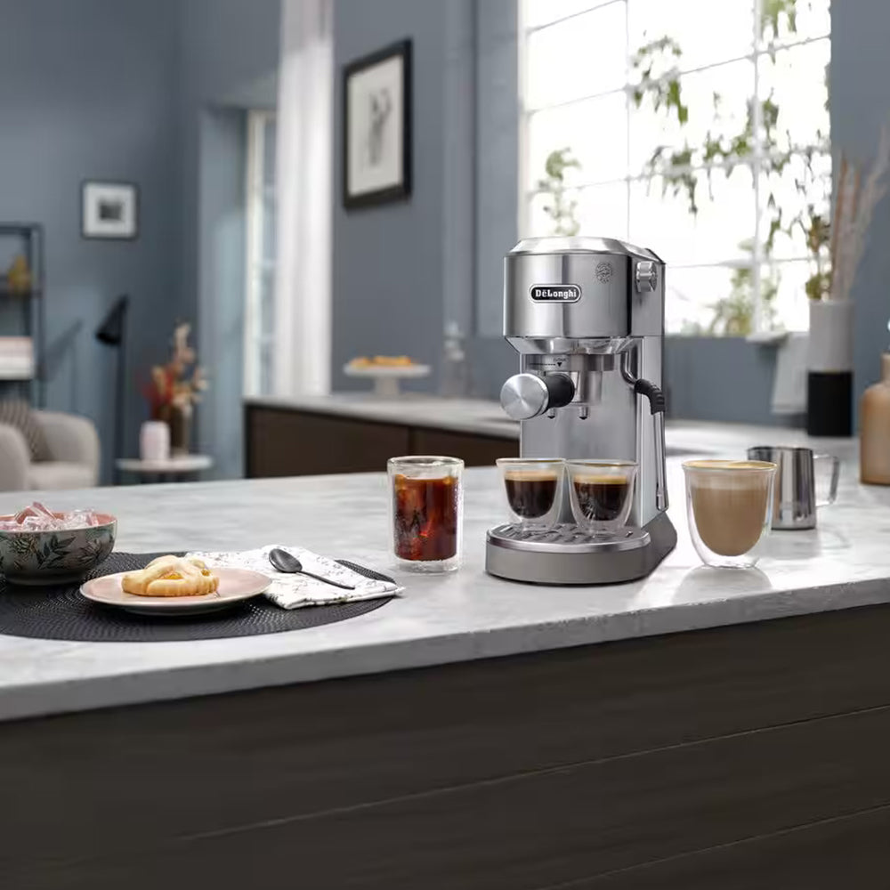 DeLonghi New Dedica Duo Manual Espresso Kaffeemaschine - Metal | EC890.M