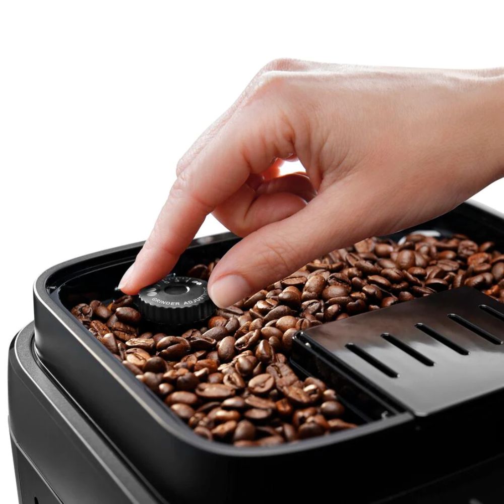 DeLonghi Magnifica Evo Automatic Bean to Cup Kaffeemaschine - Titan Schwarz | ECAM290.83.TB