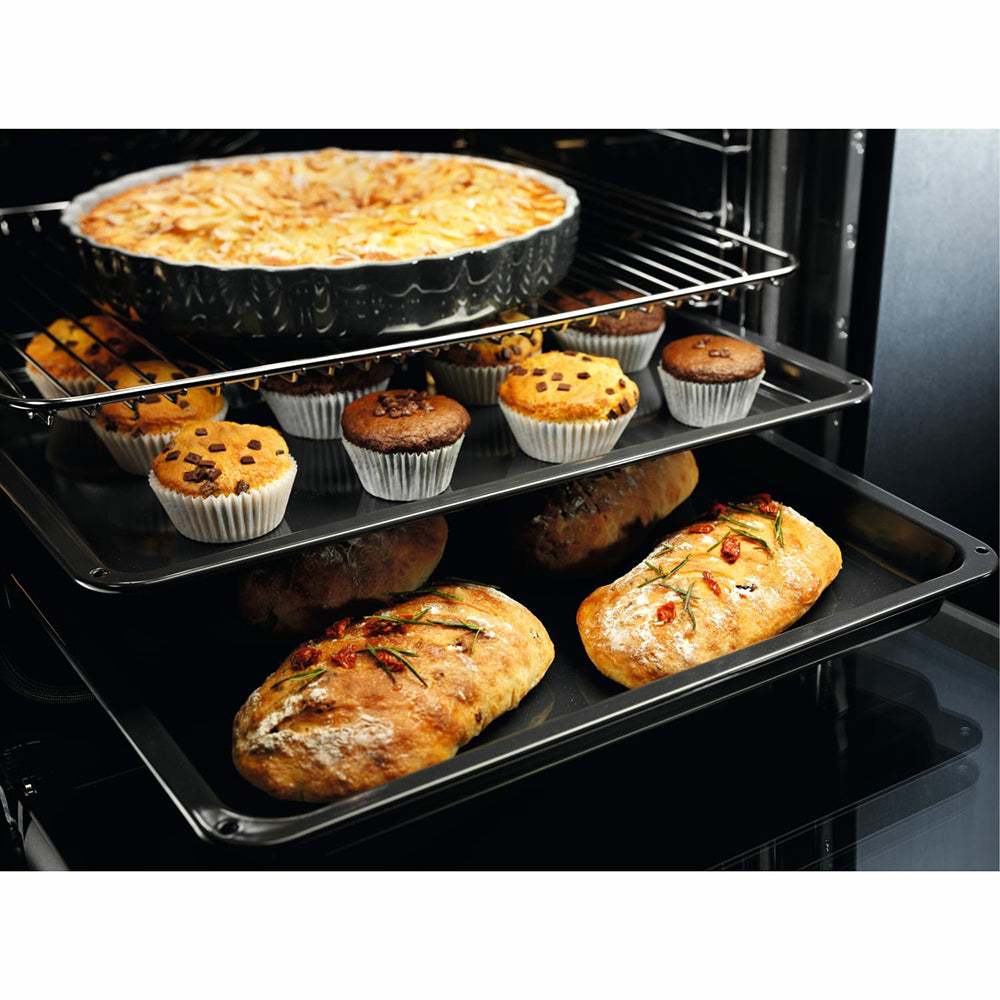 Electrolux 600 SurroundCook 72L Einbau Multifunction Electric Einbaubackofen - Schwarz | EOF6H46X2