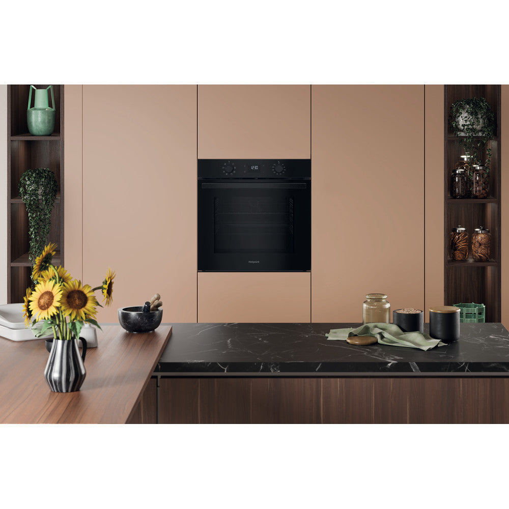 Hotpoint 71L Einbau Multifunction Electric Einbaubackofen - Schwarz | HO3K55CBUK