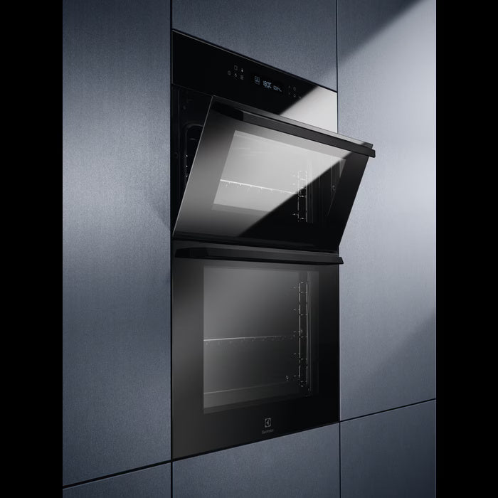 Electrolux 600 SurroundCook 61L Einbau Electric Doppelbackofen - Schwarz | KDFCC00K