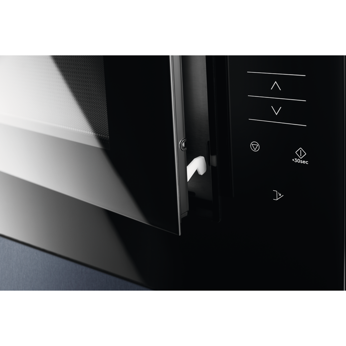 Electrolux 26L integriert Mikrowelle mit Grill - Schwarz | KMFD264TEX