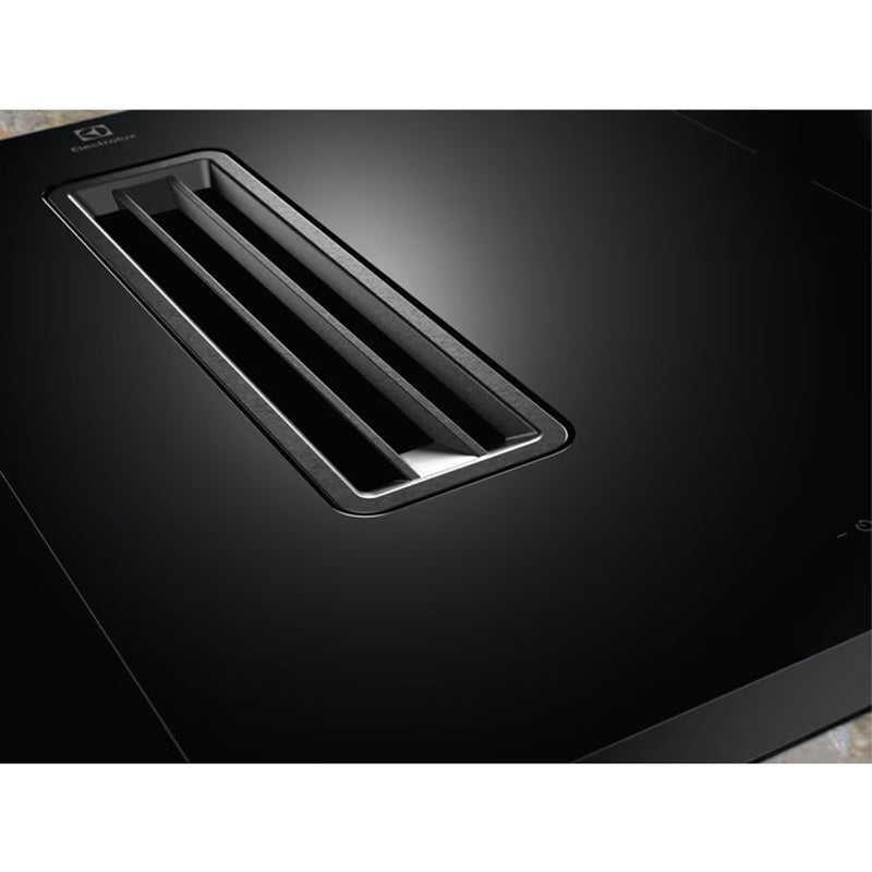 Electrolux 80CM 4 Zone Induction Kochfeld mit Extractor Ventilation System - Schwarz | LCC83443