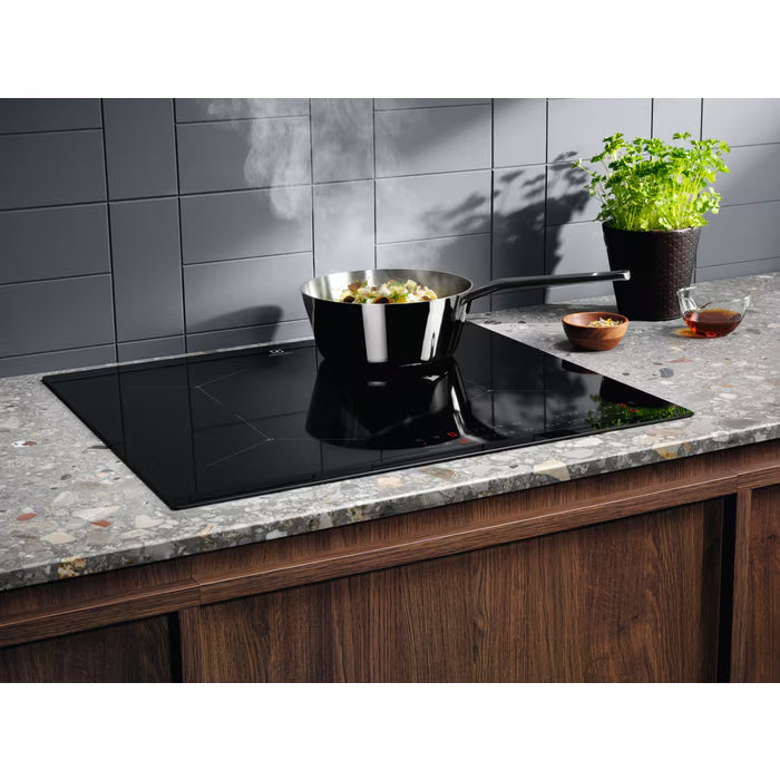 Electrolux 60CM 4 Zone Induction Kochfeld - Schwarz | LIS62443