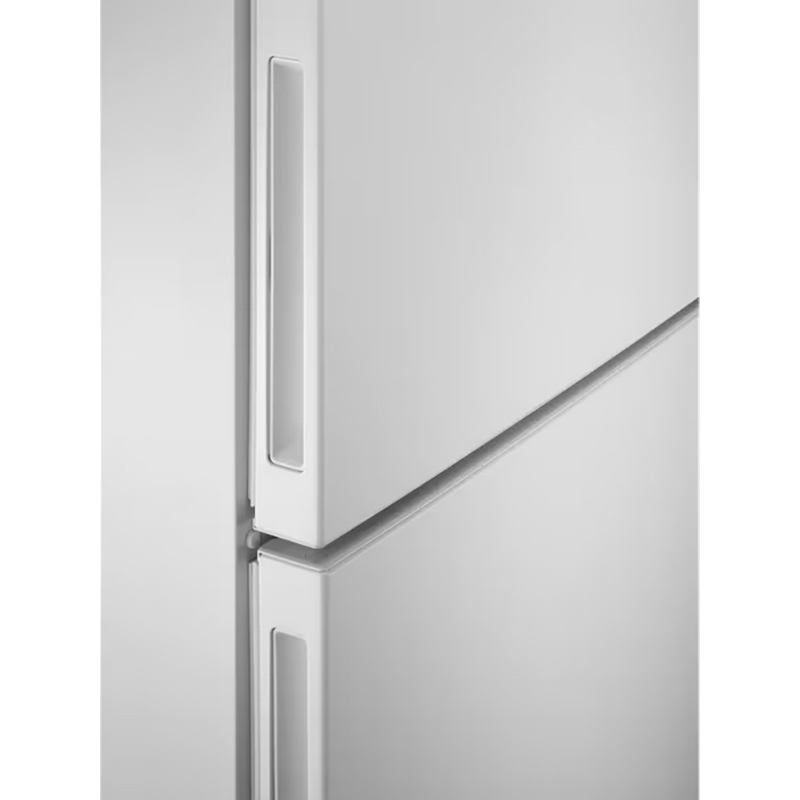 Electrolux 331L Frost Free freistehend Kühl-Gefrierkombination - Weiß | LNT5ME32W1