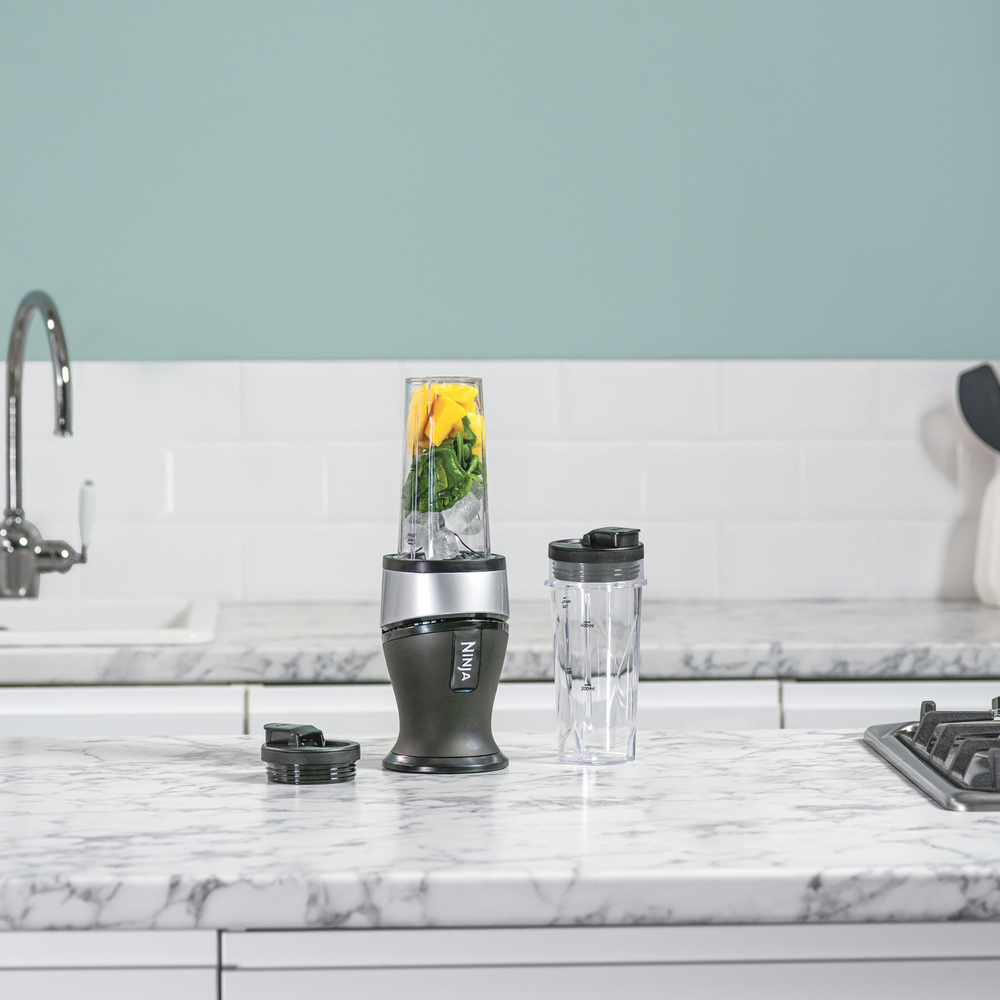 Ninja 700W Slim Standmixer & Smoothie Maker - Schwarz & Silber | QB3001UKS