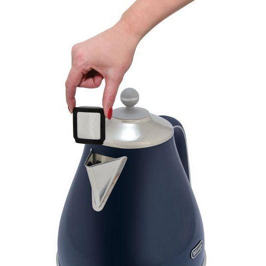 DeLonghi 1.7L Wasserkocher - Blau | KBOC3001.BL