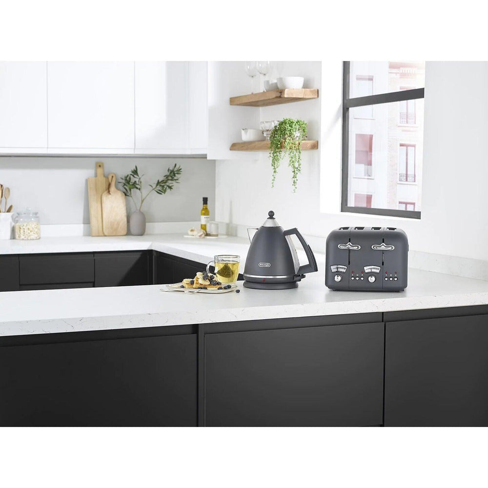 DeLonghi Argento Silva 1.7L Wasserkocher - Grau | KBX3016.GY